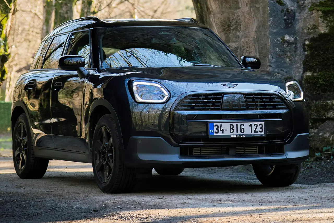 Türkiye'ye Özel Mini Countryman Dark