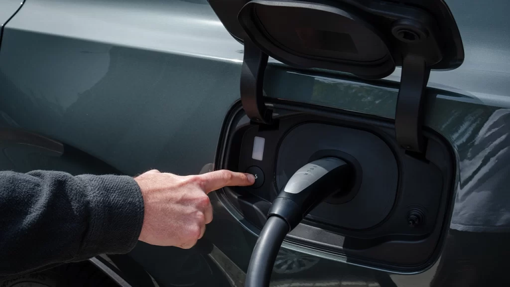 Volvo, Tesla şarj istasyonlarını sistemine ekledi
