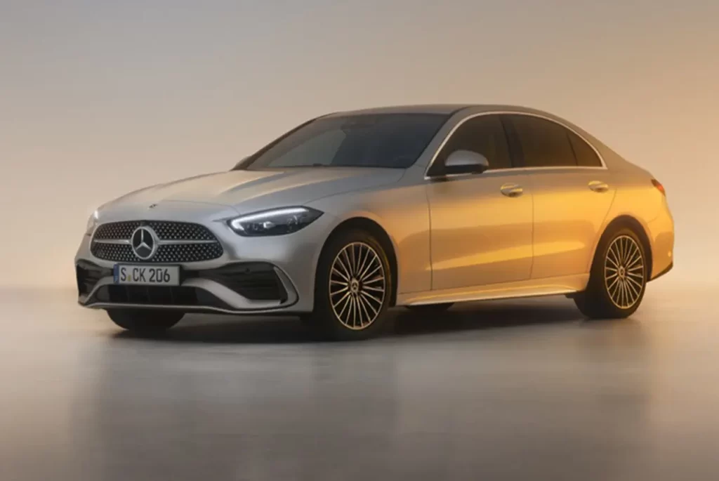 Mercedes-Benz’in 40 modellik hamlesinde neler var?